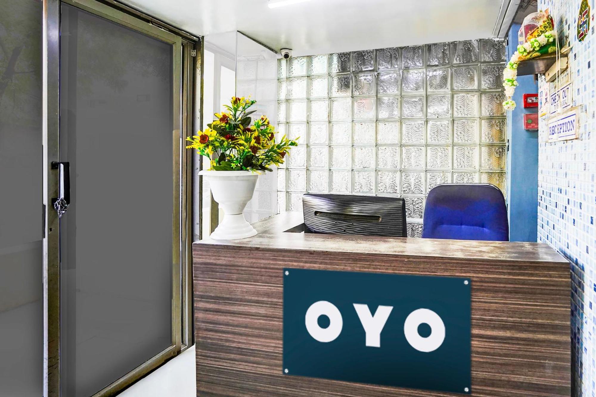 Hotel O Vibrant Residency Ahmedabad Exteriör bild