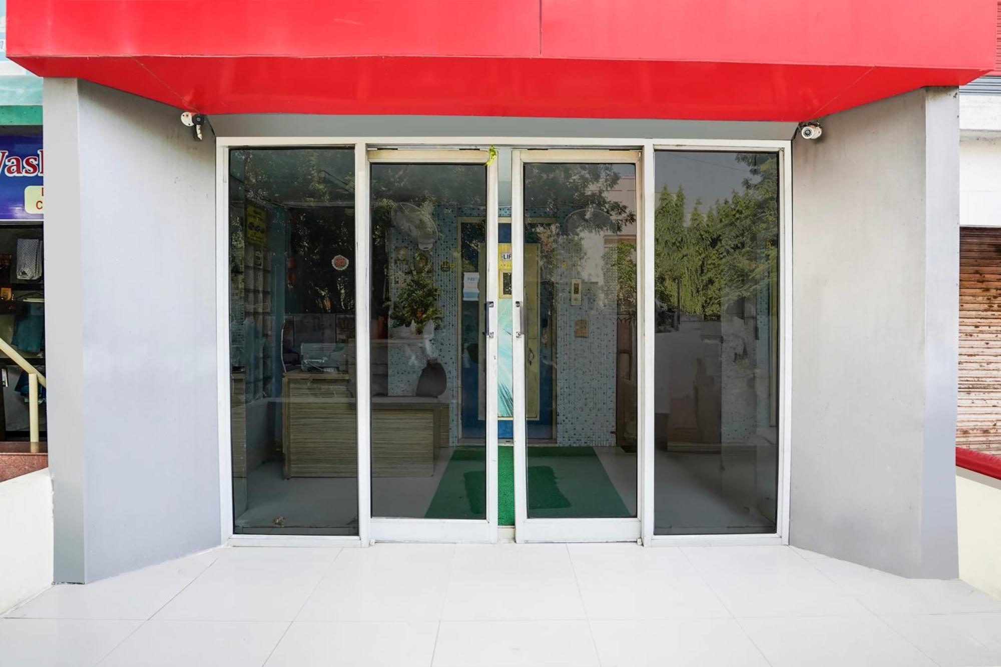 Hotel O Vibrant Residency Ahmedabad Exteriör bild