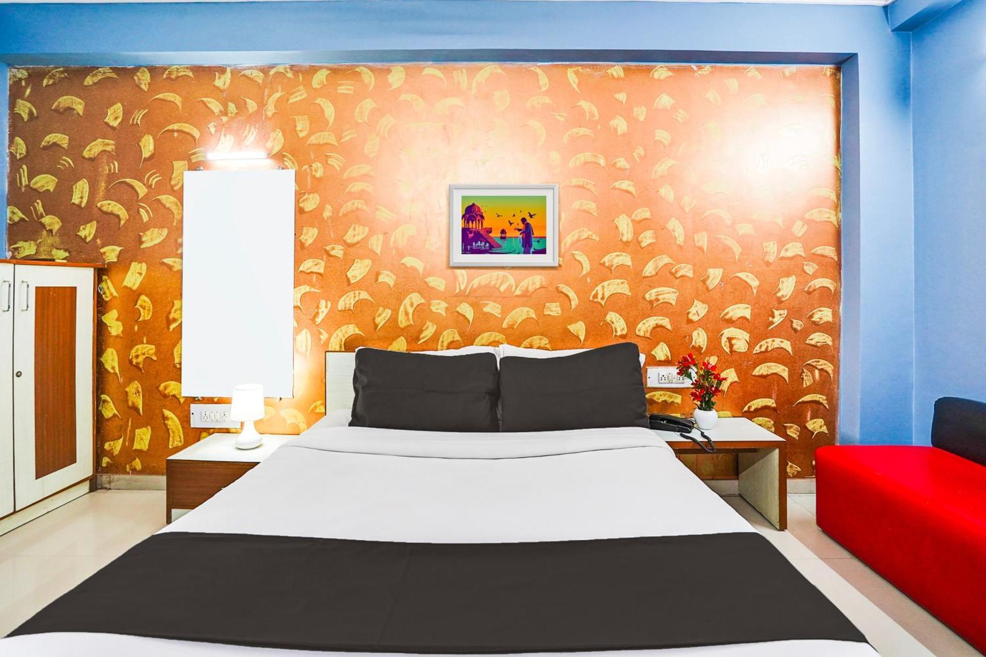 Hotel O Vibrant Residency Ahmedabad Exteriör bild