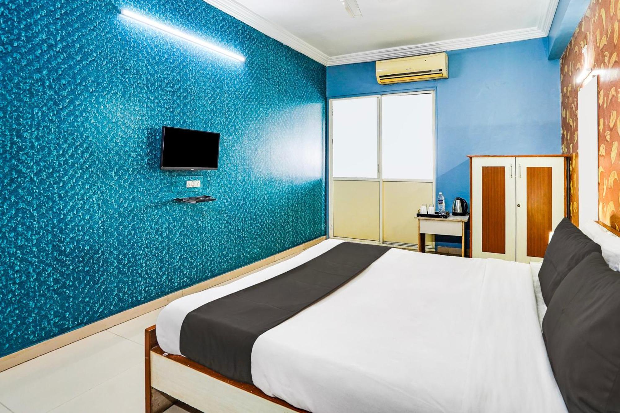Hotel O Vibrant Residency Ahmedabad Exteriör bild
